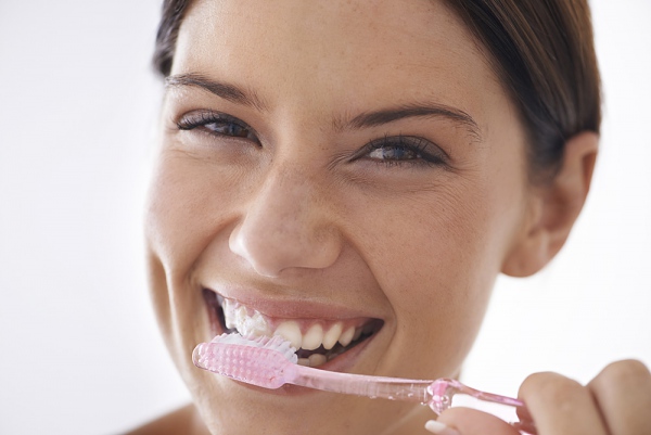 Die Schritte der richtigen Zahnpflege